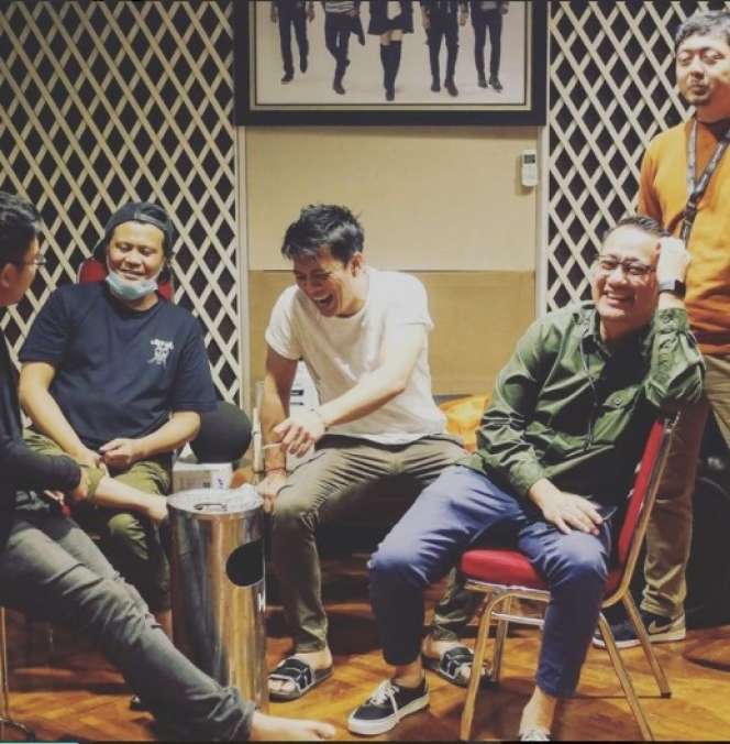 Ingat Reza eks Drummer NOAH? 7 Potret Terbarunya usai Tinggalkan Ariel Cs