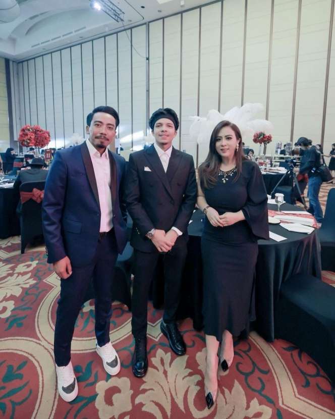 12 Gaya Artis di Pesta Ulang Tahun Atta Halilintar, Wow Krisdayanti Paling Mencolok!