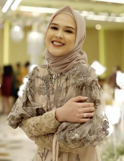 Selain Nirina Zubir, 5 Seleb Ini Juga Bermasalah dengan ART, Ada yang Lakukan Pencurian!