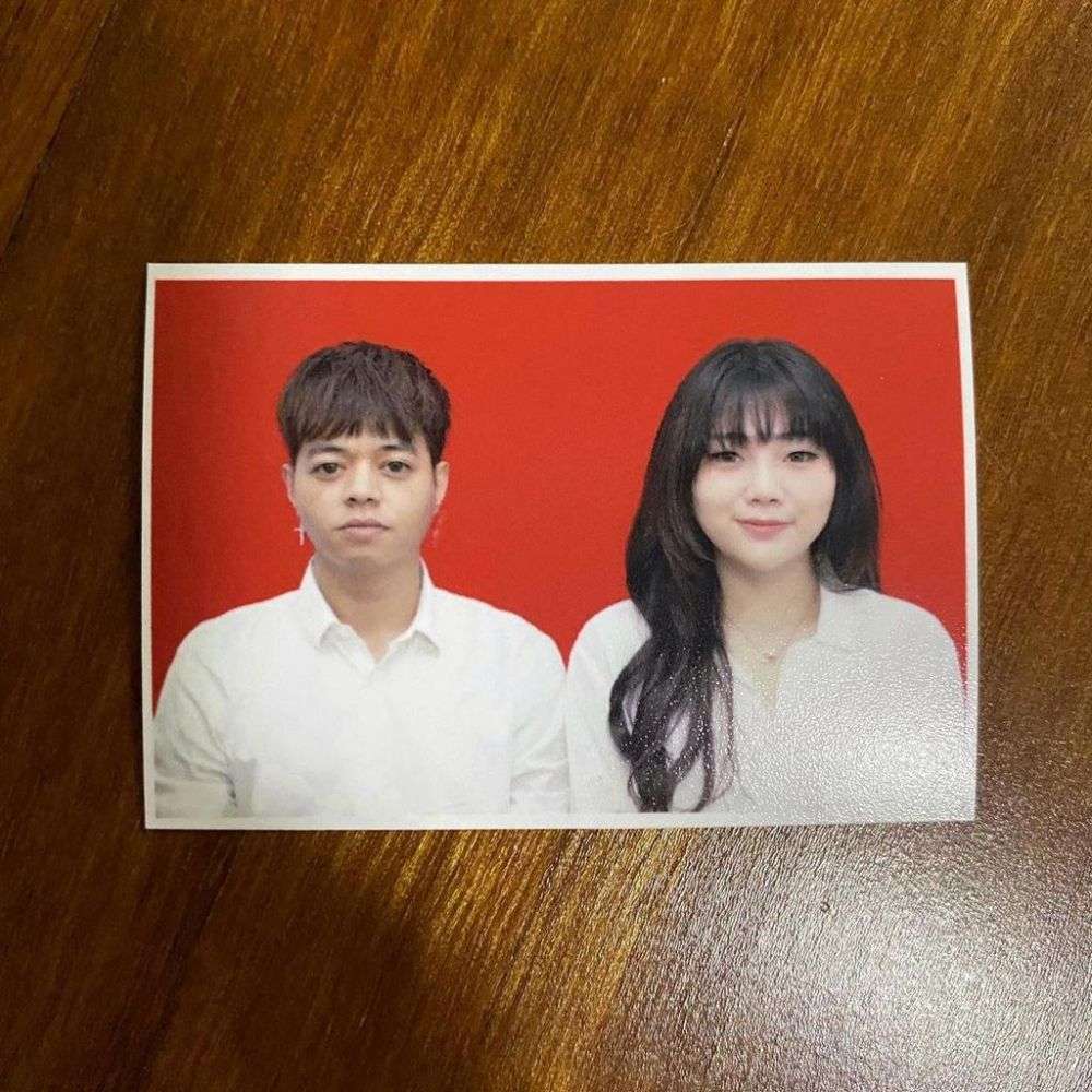 Potret Pasfoto Buku Nikah 6 Youtuber, Ria Ricis Beda Banget!