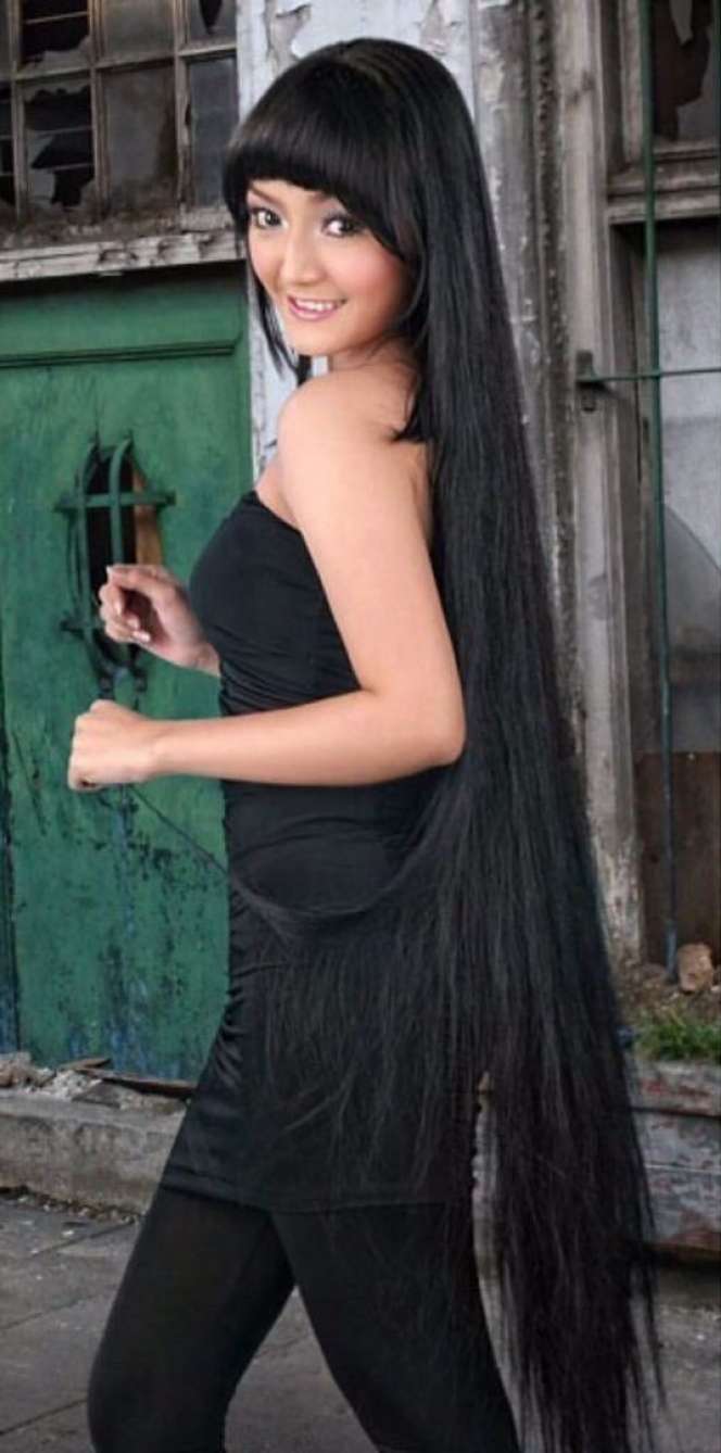 10 Foto Lawas Pedangdut Sebelum Terkenal, Ayu Ting Ting Super Cantik dan Imut!
