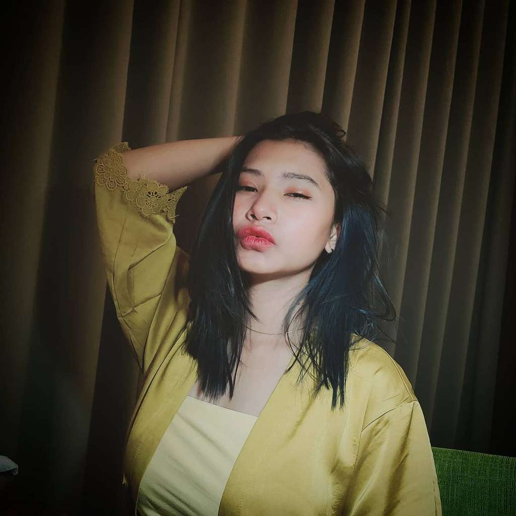 Depi Putri, Adik Cupi Cupita yang Tak Kalah Cantik dengan Sang Kakak