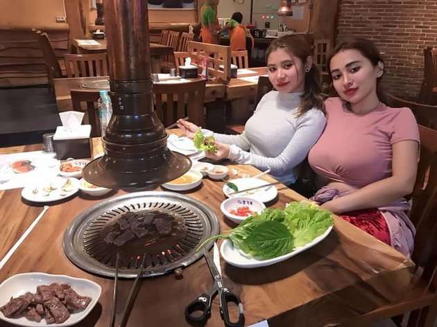 Depi Putri, Adik Cupi Cupita yang Tak Kalah Cantik dengan Sang Kakak