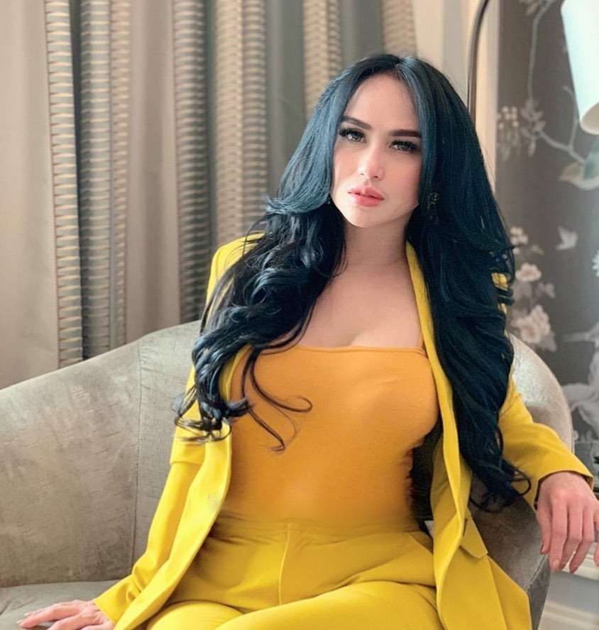 Inilah 7 Sumber Kekayaan Bebizie Janda 'Crazy Rich' yang Jarang Diketahui!