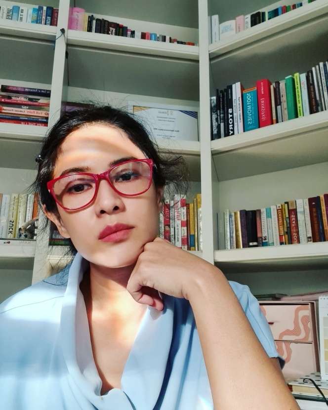 Jarang Diketahui! 5 Pesohor Terkenal Ini Ternyata Anak Seorang Guru