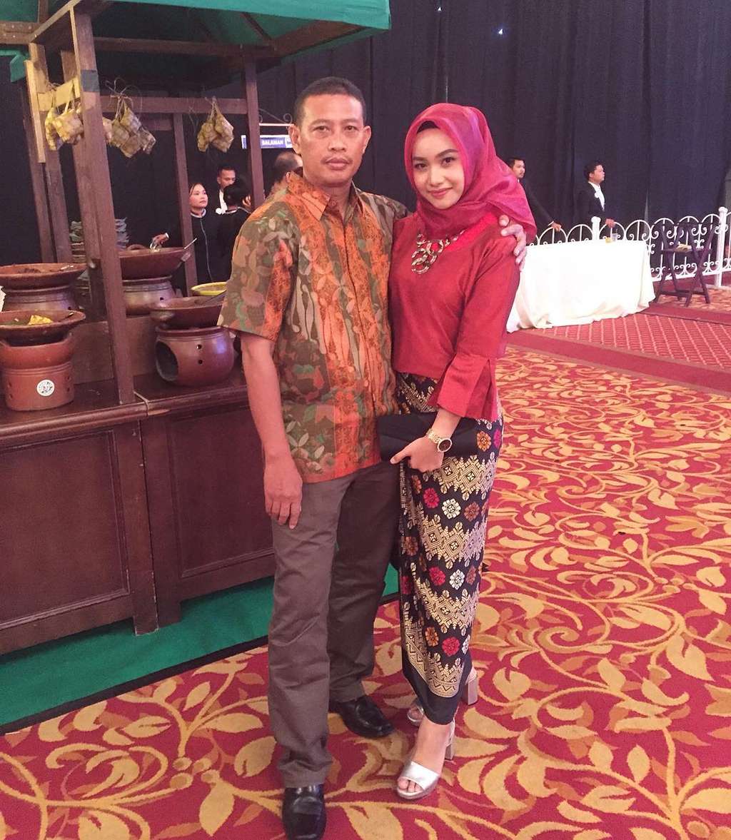 7 Potret Kakak Beradik Jadi TNI Berparas Cantik, Foto Mendiang Ibunya Bak Primadona!