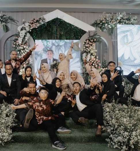 Kisah Wanita Bertemu Jodoh di Usia 55 Tahun, Penantiannya Berakhir Manis!