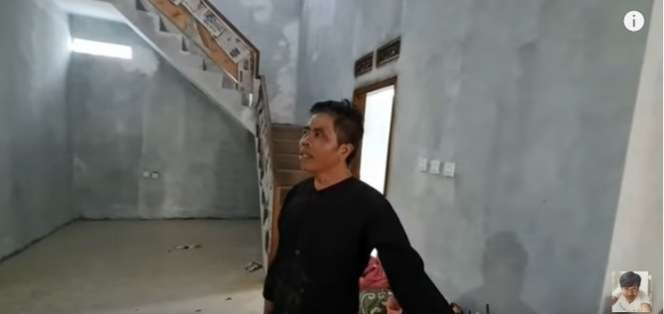 Hanya Jualan Roti Bakar, Pria di Majalengka Mampu Bangun Rumah Seharga Rp1,5 Miliar, Ini Penampakannya!