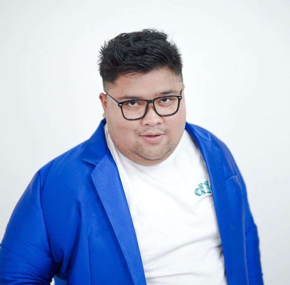 Ingat Mat Gondrong di Sinetron Ronaldowati? Ini 10 Foto Terbarunya yang Bikin Pangling