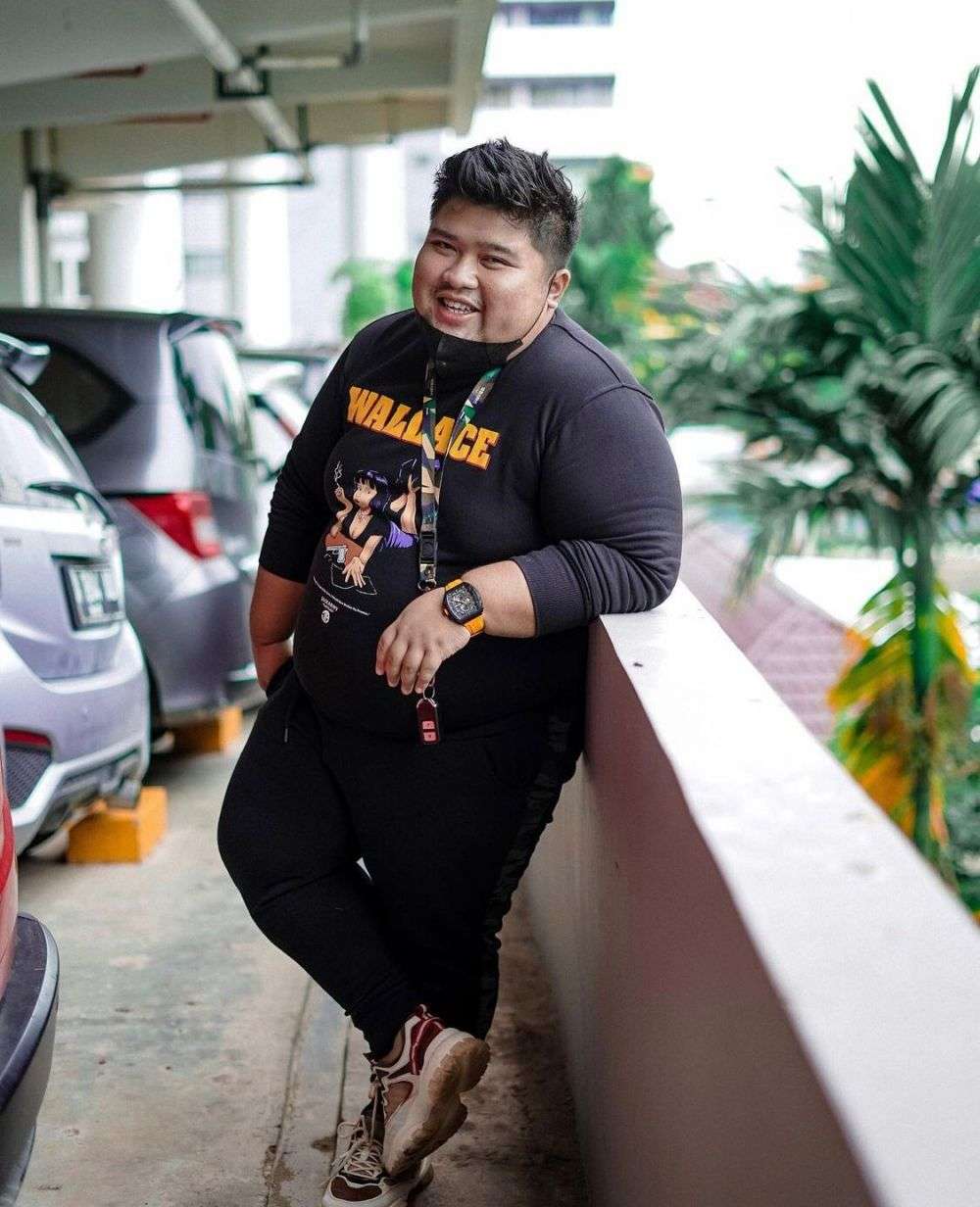 Ingat Mat Gondrong di Sinetron Ronaldowati? Ini 10 Foto Terbarunya yang Bikin Pangling