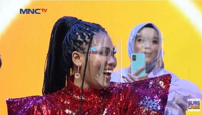 10 Potret Evi Masamba Dinobatkan Jadi Pedangdut Wanita Terbaik, Kalahkan Ayu Ting Ting & Lesty!