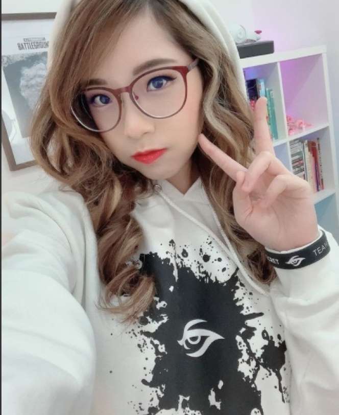 Tampil Cantik Dengan Rambut Panjang, Potret Terbaru Gamer Kimi Hime Malah Bikin Salfok!