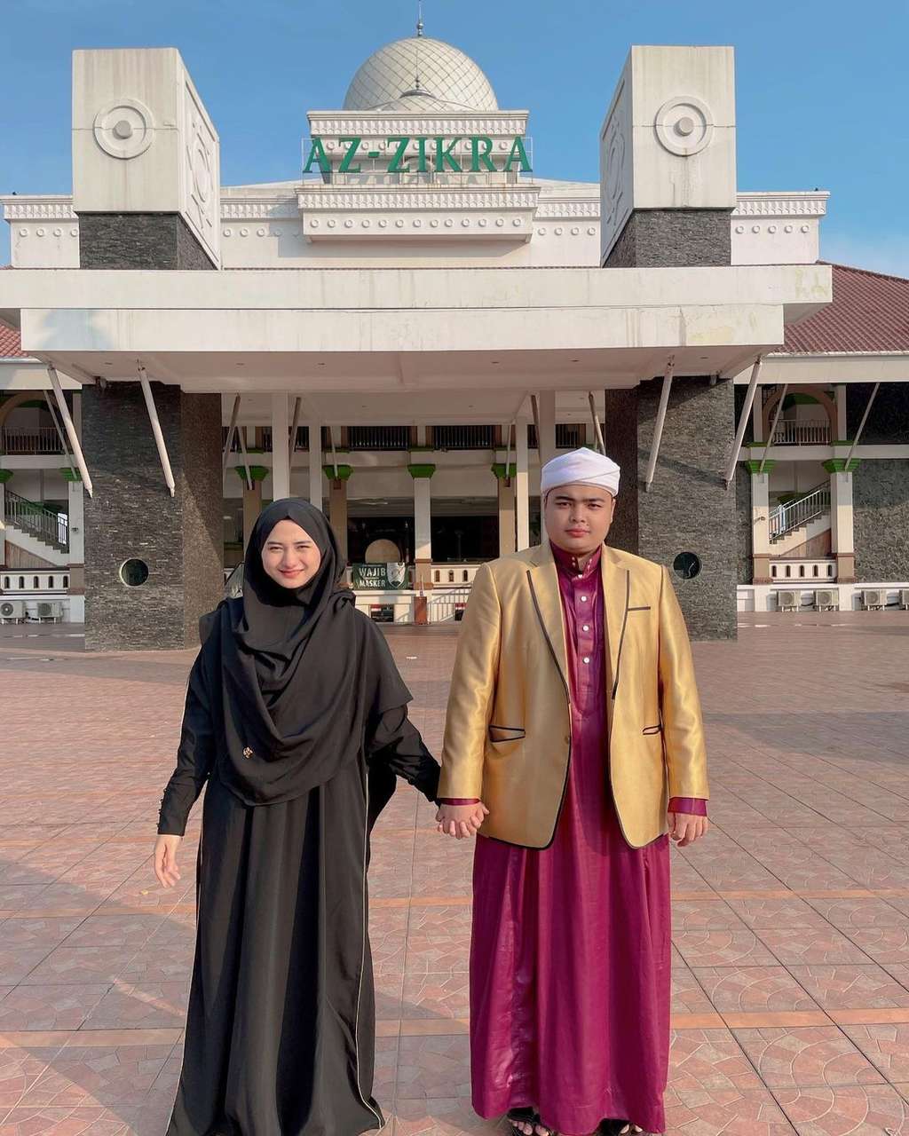 10 Potret Romantis Ameer Azzikra dan Istri Sebelum Meninggal, Pilu Baru 5 Bulan Menikah!