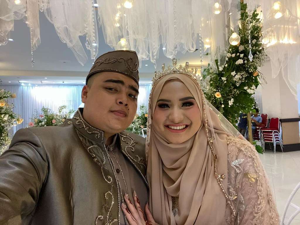 10 Potret Romantis Ameer Azzikra dan Istri Sebelum Meninggal, Pilu Baru 5 Bulan Menikah!