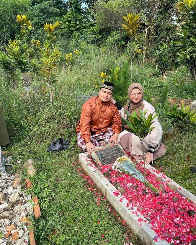 10 Potret Romantis Ameer Azzikra dan Istri Sebelum Meninggal, Pilu Baru 5 Bulan Menikah!