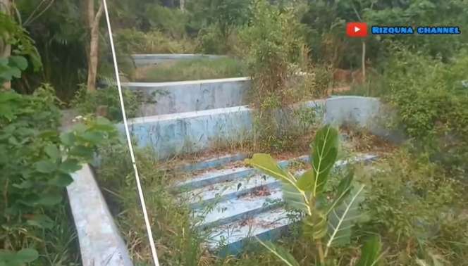 Penampakan Villa dan Tempat Wisata Terbengkalai, Kolam Renangnya Luas Banget!