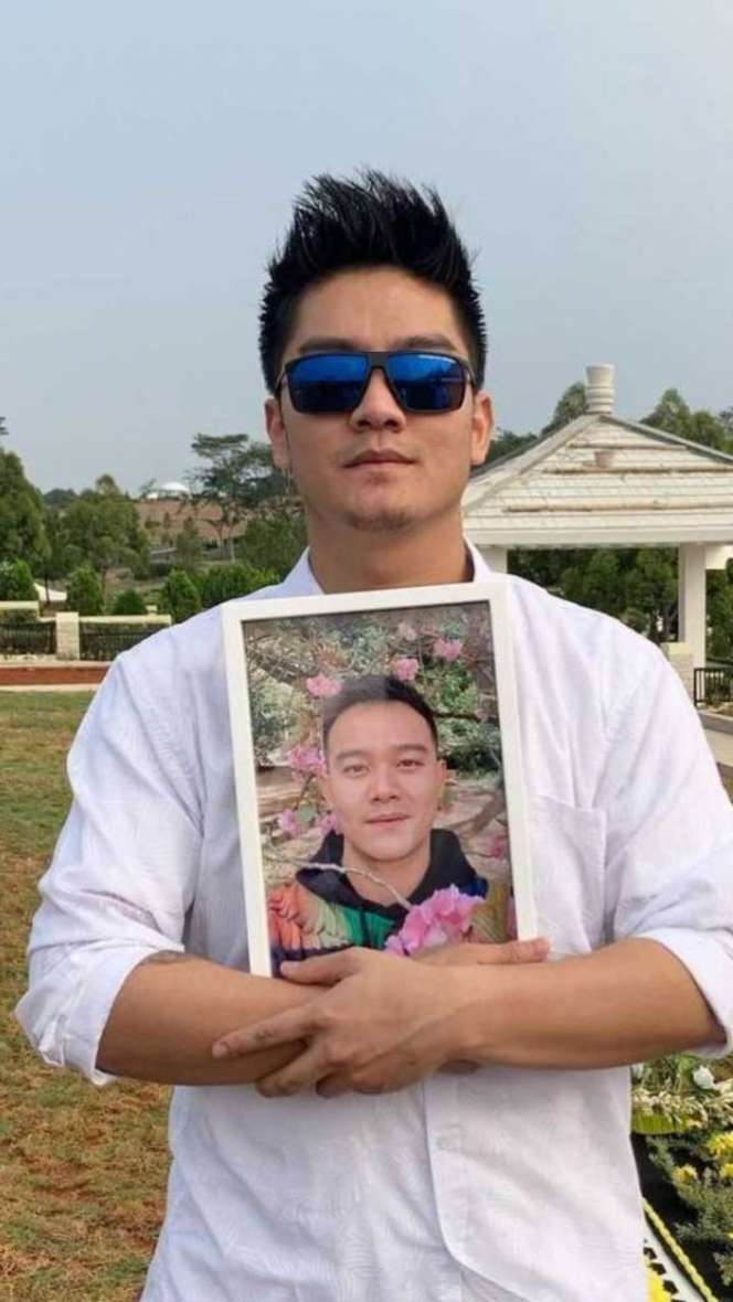 Seleb Ditinggal Sang Adik Meninggal Dunia di Usia Muda