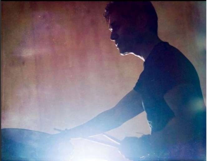 Ingat Tyo Nugros Eks Drummer Dewa 19? Begini Potret Terbarunya