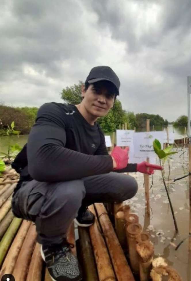 Ingat Tyo Nugros Eks Drummer Dewa 19? Begini Potret Terbarunya