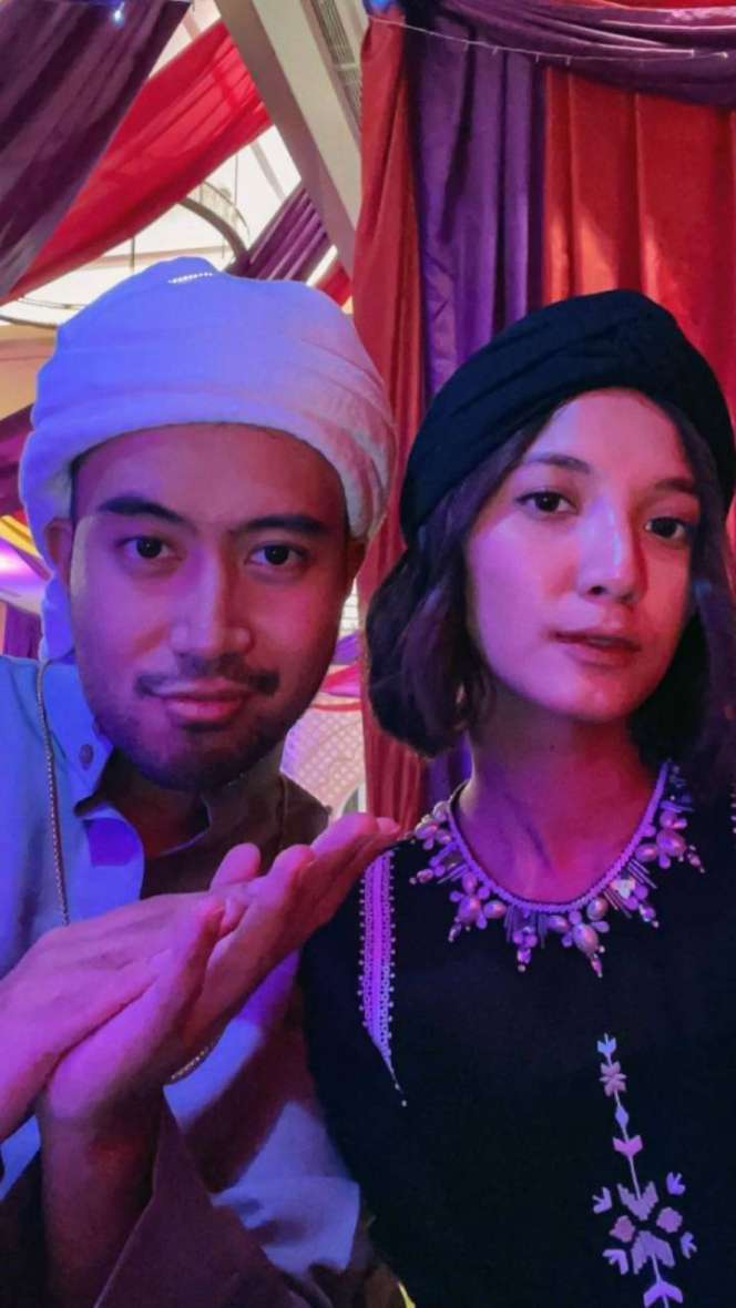 Potret Vidi Aldiano Lamar Sheila Dara di Depan Para Sahabat