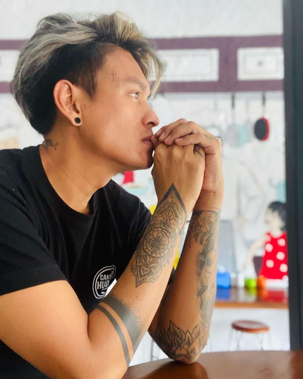 Ingat Hudson IMB Si Dua Wajah? Ini 7 Potretnya yang Makin Sukses dan Tampan