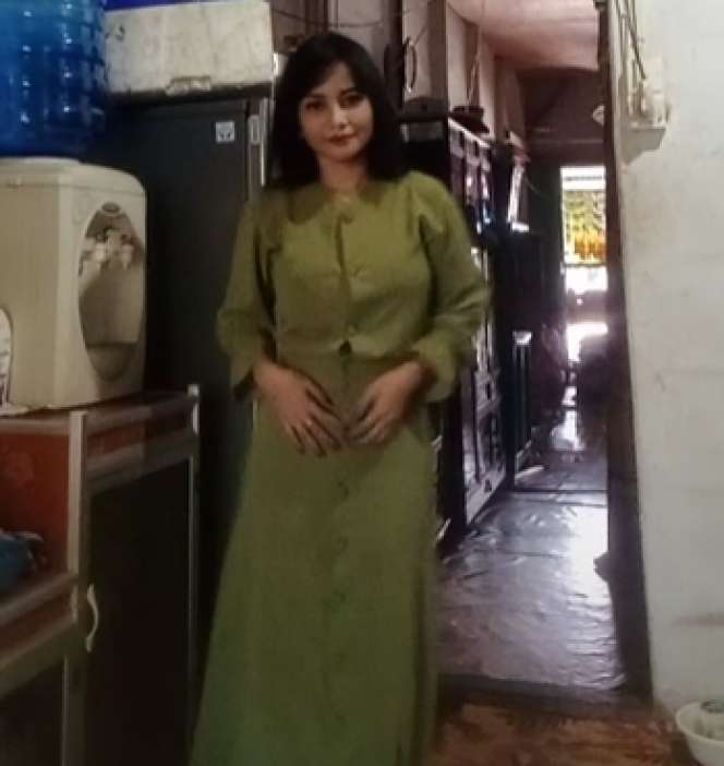 8 Potret Anak Pedagang Sembako Joget Pargoy, Netizen Syok Wajahnya Mirip Vanessa Angel