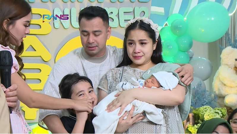 10 Potret Gantengnya Rayyanza Anak Kedua Raffi-Nagita, Plek Ketiplek Papanya!