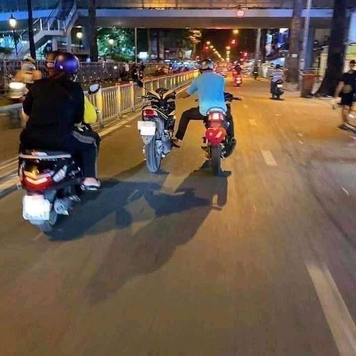 7 Momen Mempersulit Diri Sendiri Ini Malah Bikin Ngakak!