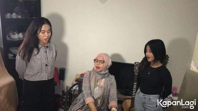 10 Potret Mayang dan Chika Latihan Vokal untuk 40 Harian Meninggalnya Vanessa Angel, Makin Dihujat!
