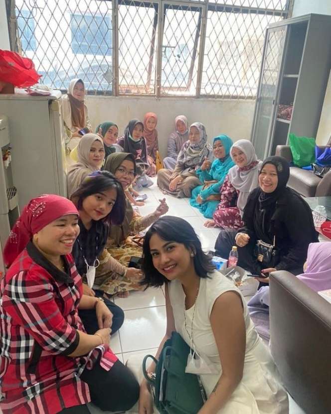 6 Potret Toko Kain Ayah Bibi Andriansyah yang Jadi Sumber Kekayaan Keluarga