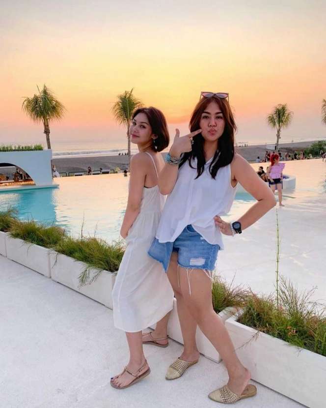 10 Adik Artis Ini Tenar Berkat Popularitas Kakaknya, Mayang dan Fuji Lagi Jadi Sorotan!