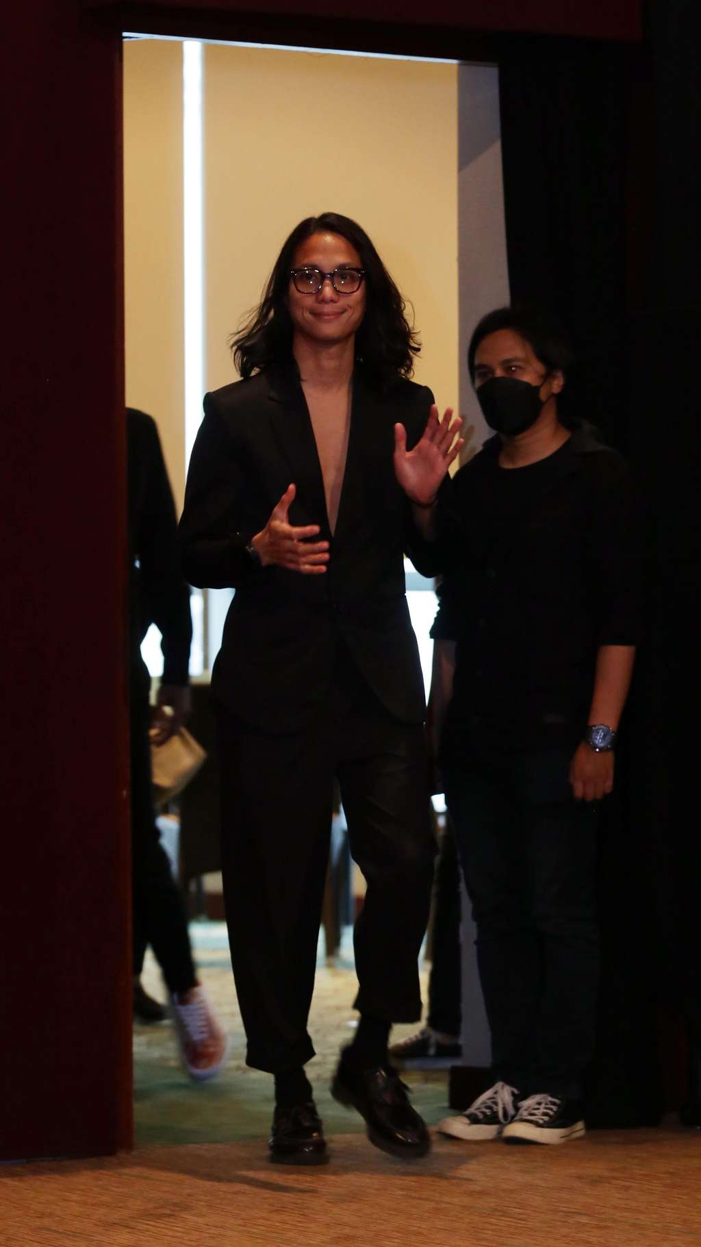 Bikin Baper, Adegan 'Panas' Dikta Wicaksono di Thriller Film Perdananya 