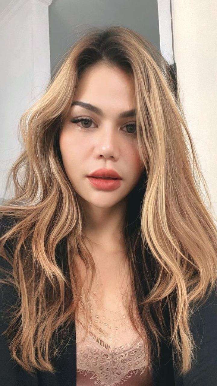 Bibir Makin Tebal dan Dagu Lancip, DJ Katty Butterfly Dituding Operasi Plastik!