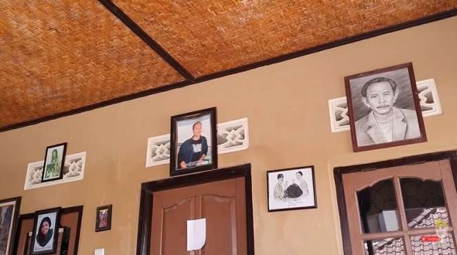 8 Potret Kondisi Rumah Bulan Sutena, Seleb Tiktok Cantik yang Viral Cover Lagu 'Aduh Mamae'