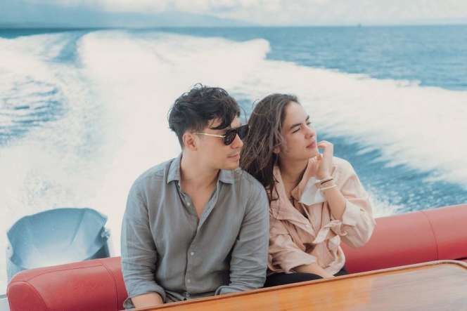 Potret Mesra Fero Walandouw dan Steffi Zamora, Pacaran?