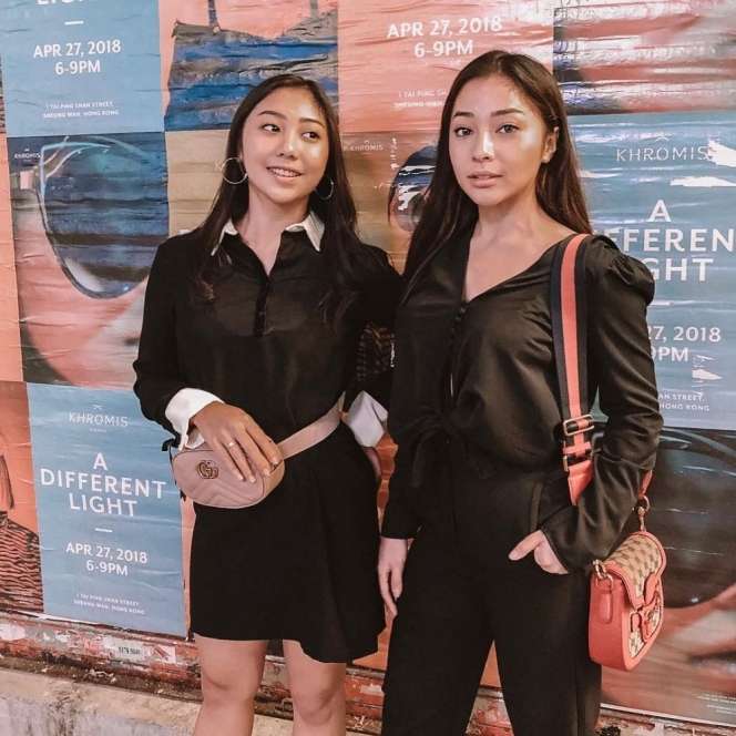 10 Artis Kakak Beradik Ini Sering Dikira Kembar Saking Miripnya, Terakhir Banyak yang Terkecoh!