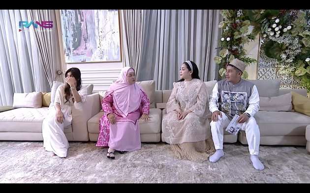 7 Potret Nagita Slavina Saat Acara Aqiqah Baby Rayyanza, Wajahnya Bersinar!