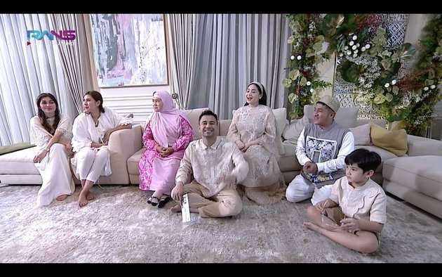 7 Potret Nagita Slavina Saat Acara Aqiqah Baby Rayyanza, Wajahnya Bersinar!