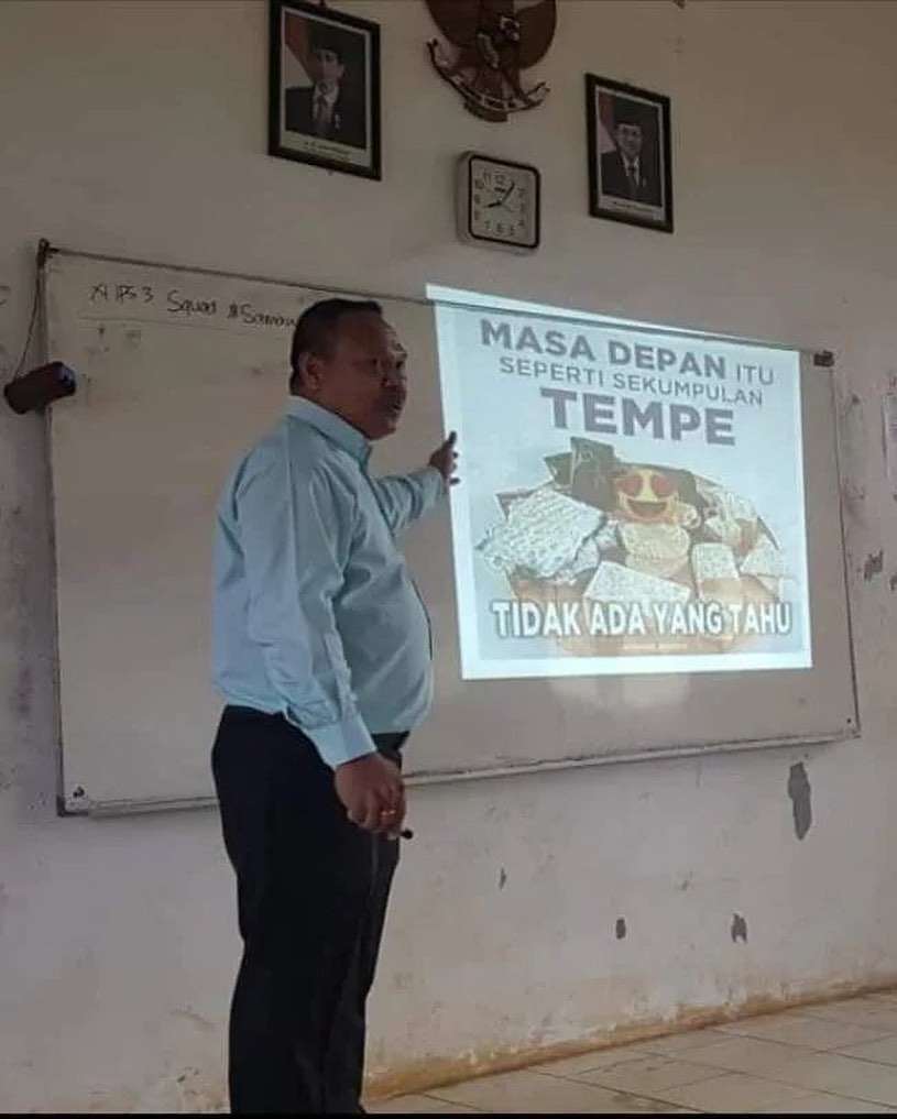 8 Momen Saat Guru Beri Pelajaran di Kelas Ini Malah Bikin Ngakak