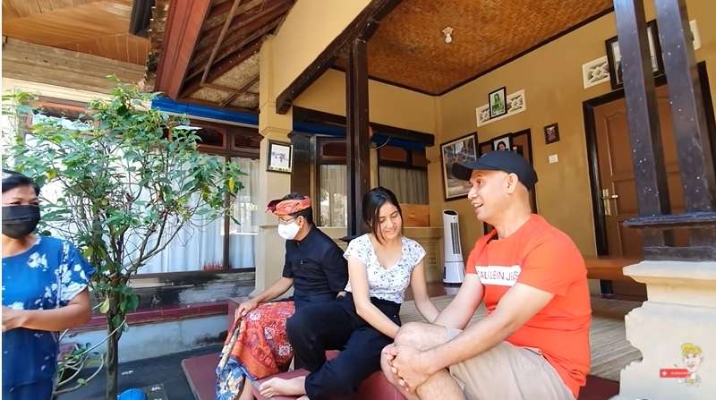 10 Potret Rumah Seleb Tiktok Terkenal, Hunian Baru Cimoy Montok Kini Berubah Drastis!