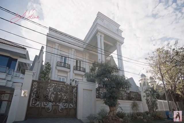 10 Potret Rumah Seleb Tiktok Terkenal, Hunian Baru Cimoy Montok Kini Berubah Drastis!