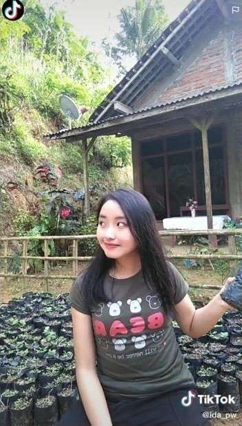 10 Potret Rumah Seleb Tiktok Terkenal, Hunian Baru Cimoy Montok Kini Berubah Drastis!
