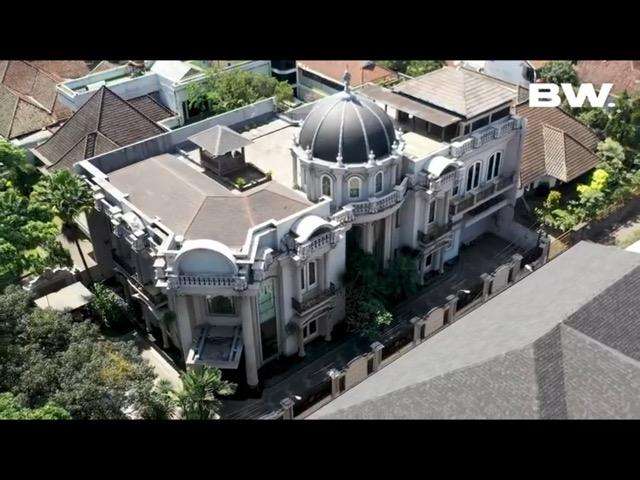 Potret Rumah 5 Seleb TikTok: Ada yang Bak Istana!