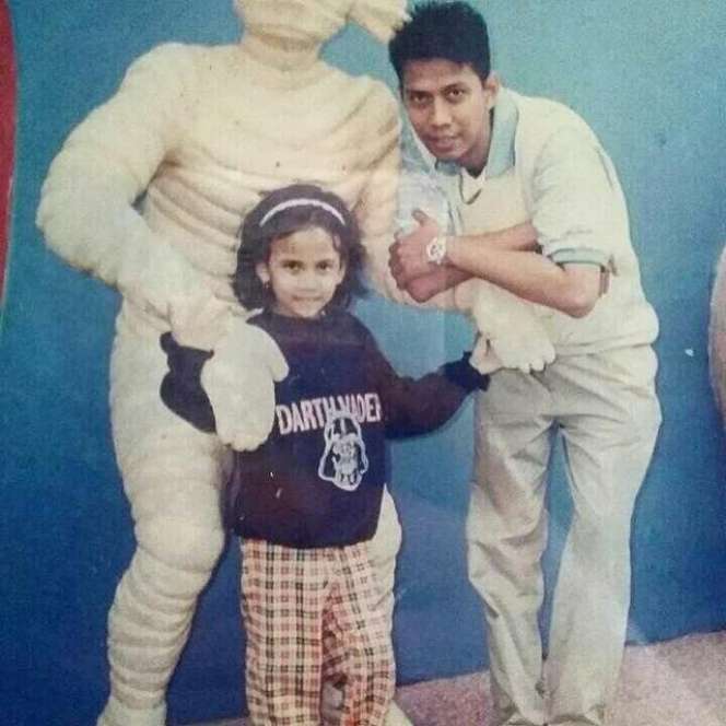 10 Foto Masa Muda Doddy Sudrajat Disebut Mirip Vanessa Angel, Ada Zaman Pacaran!