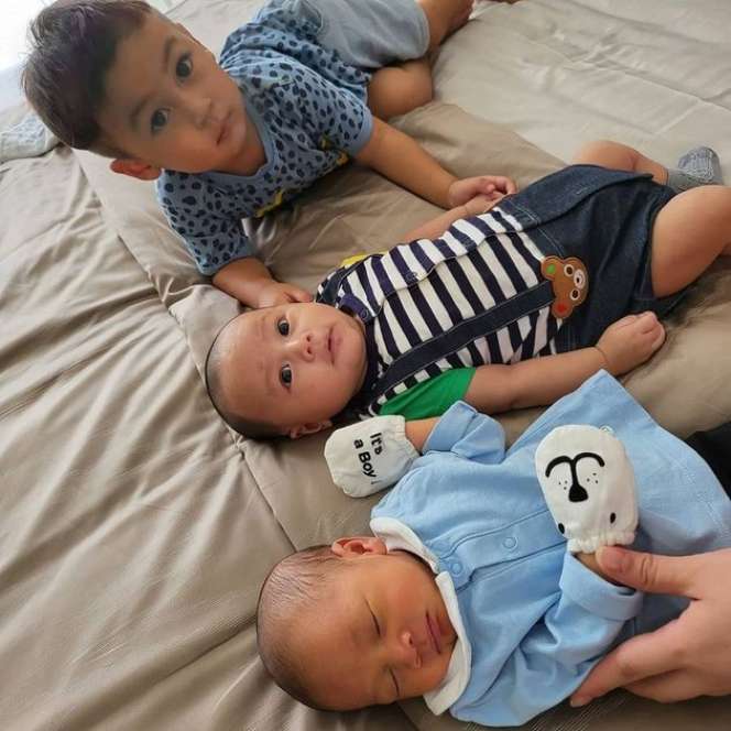 Bayi Sultan Kumpul! 7 Momen Playdate Baby Rayyanza Bareng Kenzo dan Kiano