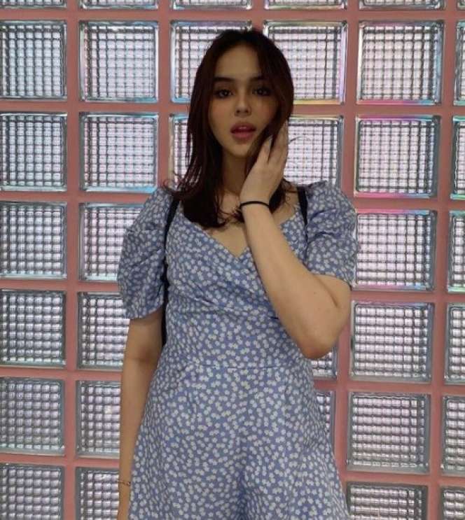 6 Potret Laura Anna, Manta Kekasih Gaga yang Lumpuh Akibat Kecelakaan