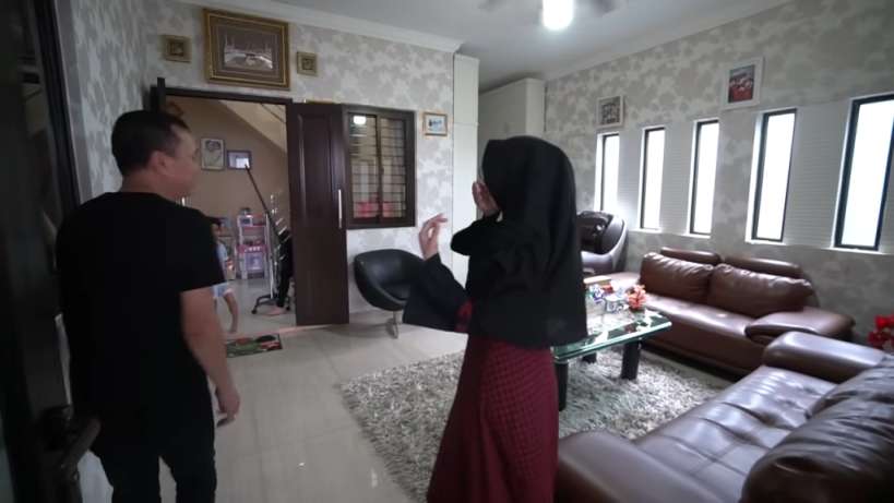 10 Foto Perbandingan Rumah Ayu Ting Ting Sebelum Vs Sesudah Sukses, Dulu Kecil Kini Mewah Abis!