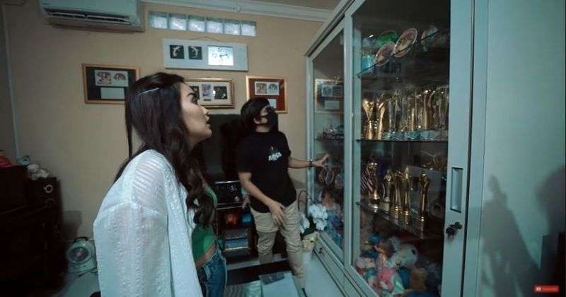 10 Foto Perbandingan Rumah Ayu Ting Ting Sebelum Vs Sesudah Sukses, Dulu Kecil Kini Mewah Abis!