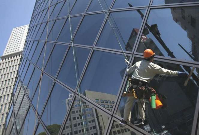 Suka Mengeluh? 20 Pekerjaan 'Ngeri' Ini Bakal Bikin Kamu Sangat Bersyukur!