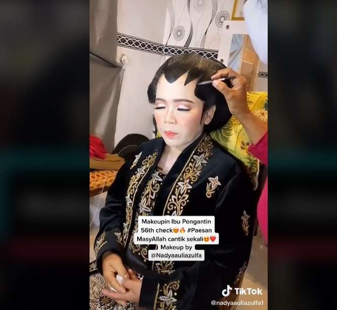 10 Foto Tranformasi Nenek 56 Tahun Usai Dimakeup, Berubah Jadi Gadis Cantik Usia 20 Tahun!